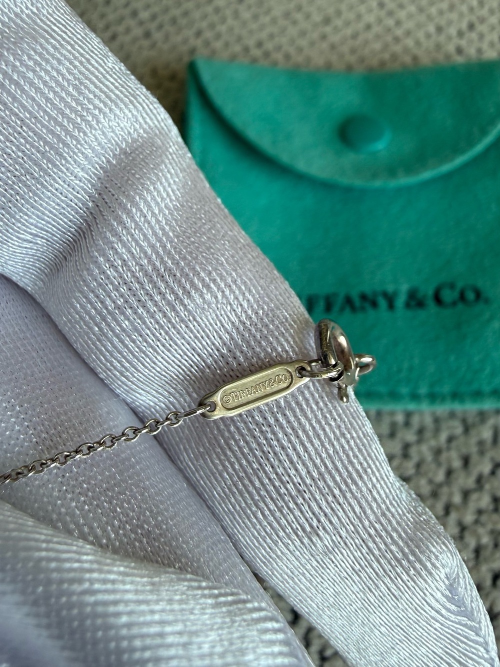 Authentic Tiffany & Co 925 Sterling Silver Oval pendant necklace - Picture 5 of 8